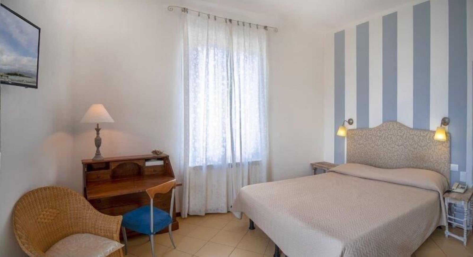Hotel Sette Archi Bocca di Magra Экстерьер фото