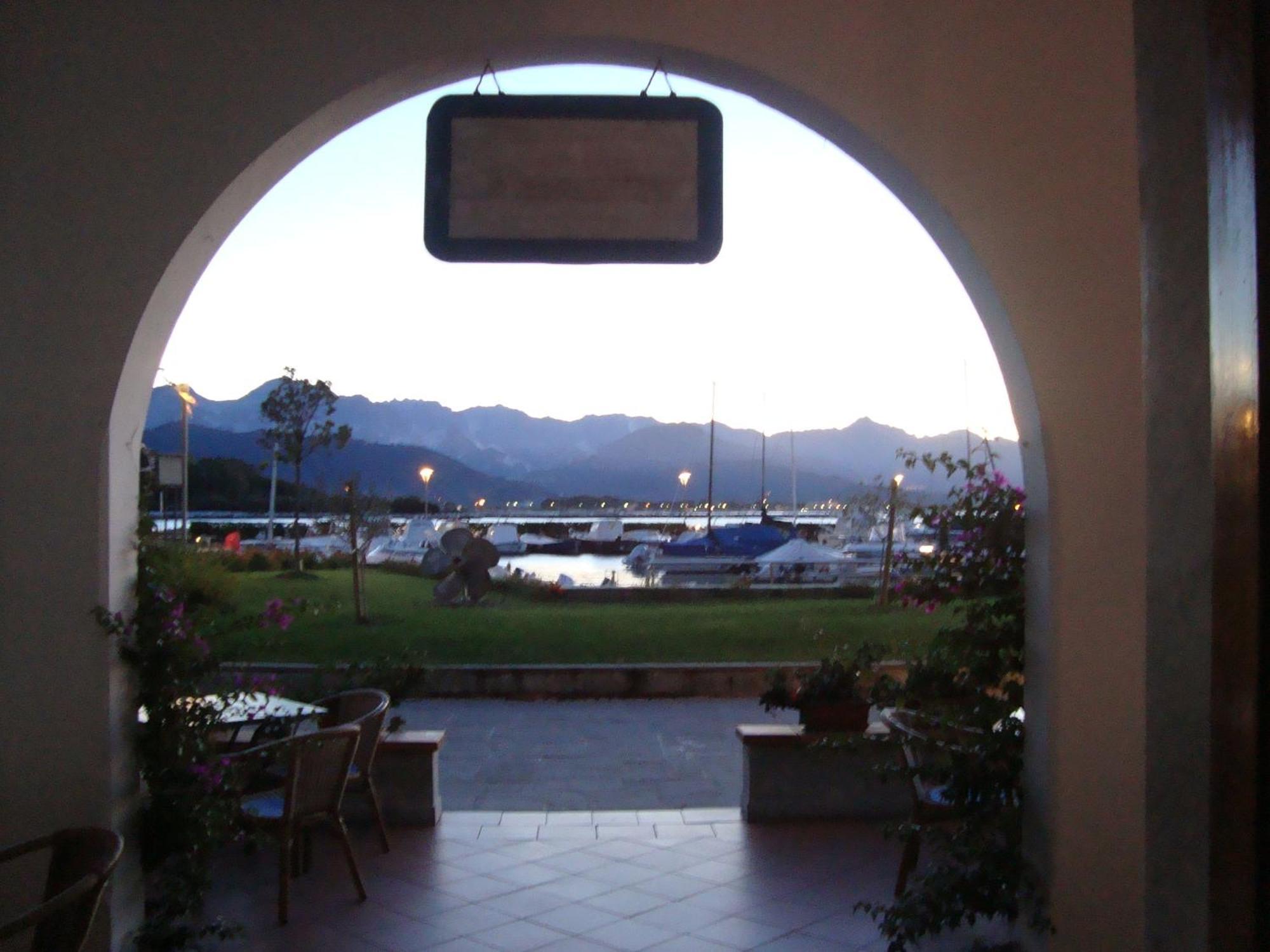 Hotel Sette Archi Bocca di Magra Экстерьер фото