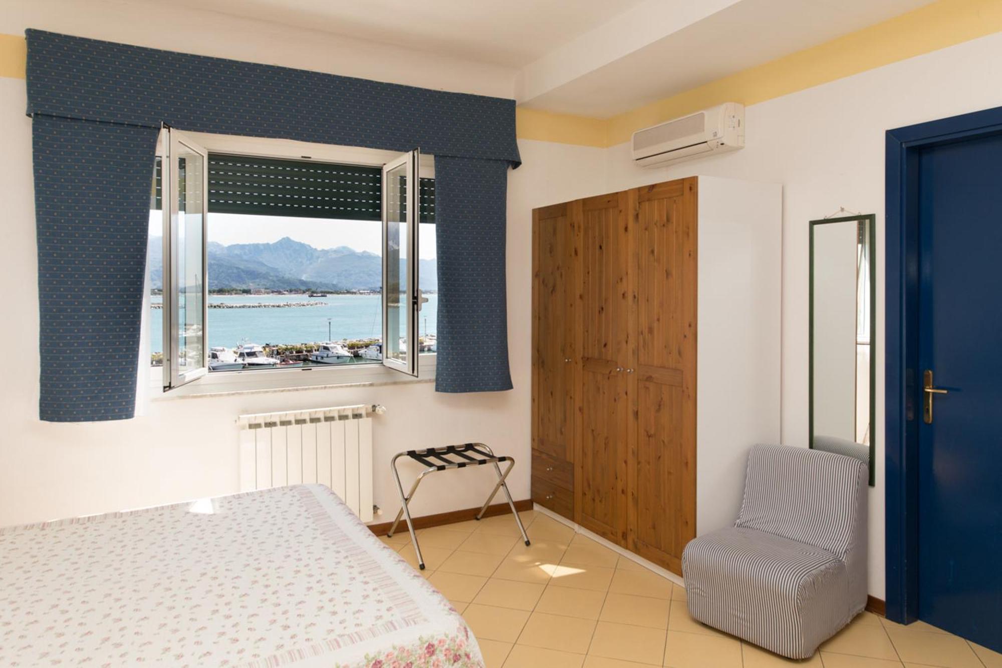 Hotel Sette Archi Bocca di Magra Номер фото